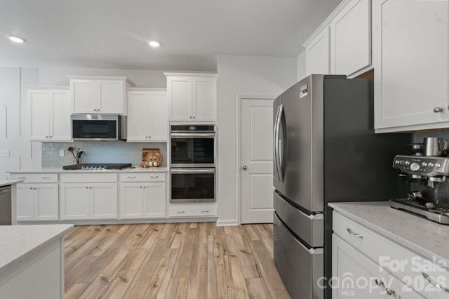 378 Kennerly Center Drive, Mooresville, NC 28115