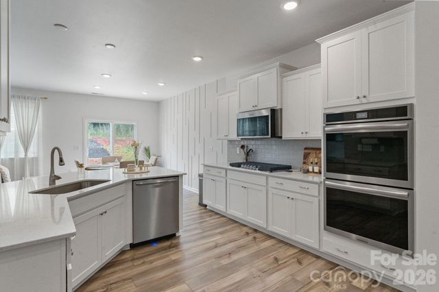 378 Kennerly Center Drive, Mooresville, NC 28115