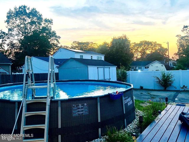 372 Nautilus Drive, Manahawkin, NJ 08050