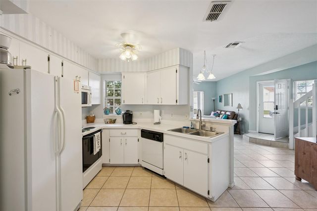 737 OLYMPIC CIRCLE, Ocoee, FL 34761
