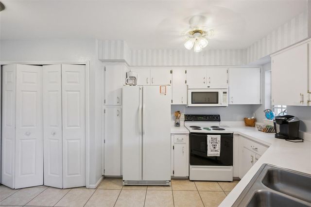 737 OLYMPIC CIRCLE, Ocoee, FL 34761