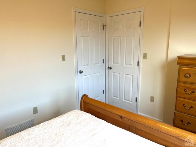 64 Liftside Drive E-5, Hunter, NY 12442