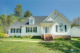 1949 Castle Glen Dr, North Chesterfield, VA 23236