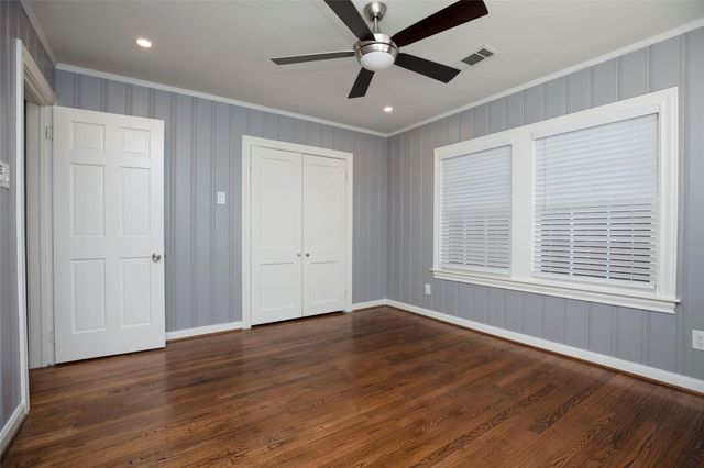 1202 Birdsall Street, Houston, TX 77007