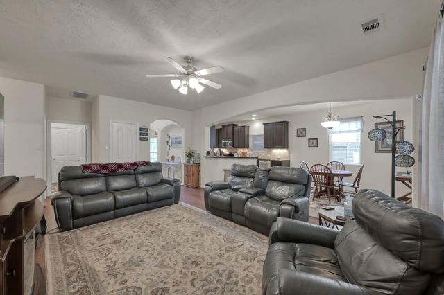 40 Westchester Drive, Conroe, TX 77304