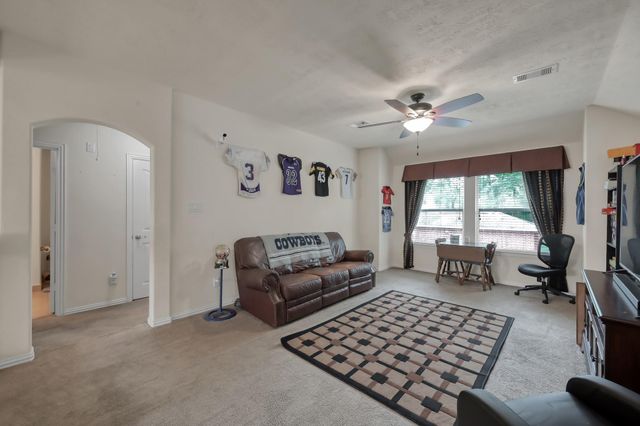 40 Westchester Drive, Conroe, TX 77304