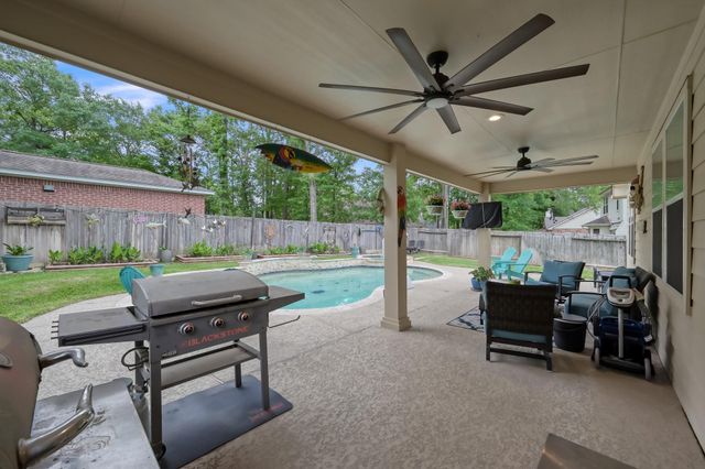 40 Westchester Drive, Conroe, TX 77304
