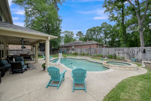 40 Westchester Drive, Conroe, TX 77304