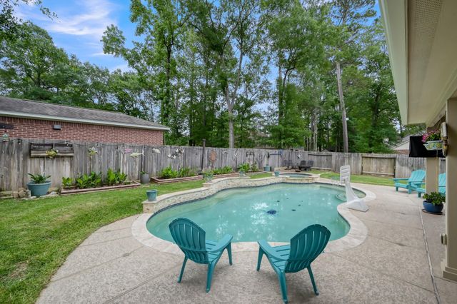40 Westchester Drive, Conroe, TX 77304