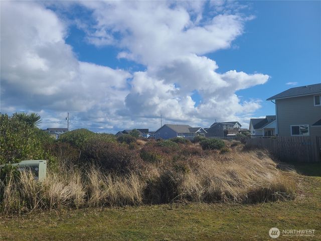 1163 Glendale Court SW, Ocean Shores, WA 98569