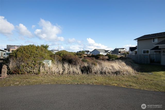 1163 Glendale Court SW, Ocean Shores, WA 98569