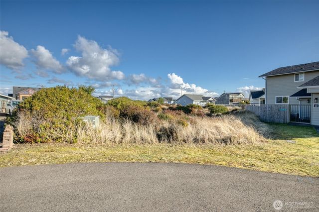 1163 Glendale Court SW, Ocean Shores, WA 98569