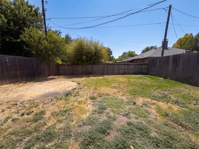 108 Marvin Gardens, Waxahachie, TX 75165