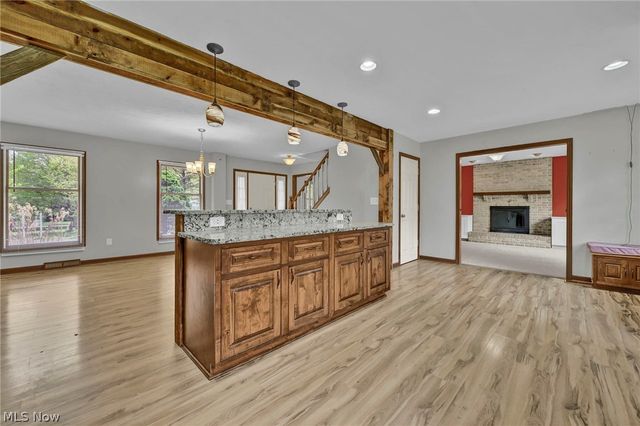 1127 Deepwood Drive, Macedonia, OH 44056