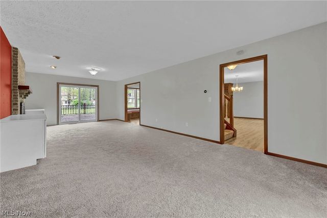 1127 Deepwood Drive, Macedonia, OH 44056