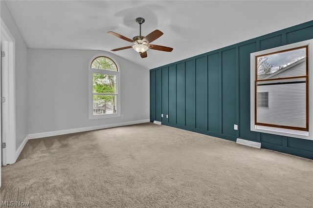1127 Deepwood Drive, Macedonia, OH 44056