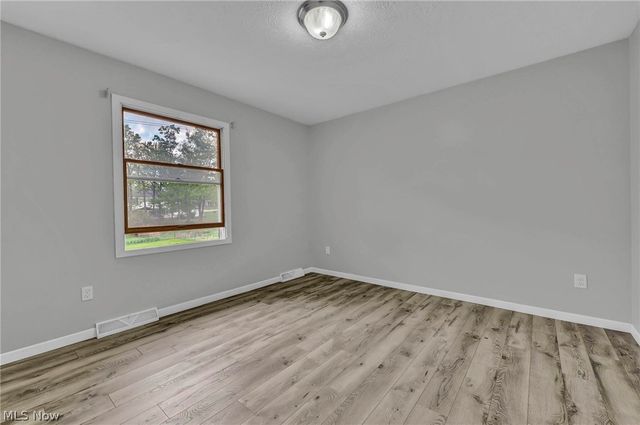 1127 Deepwood Drive, Macedonia, OH 44056