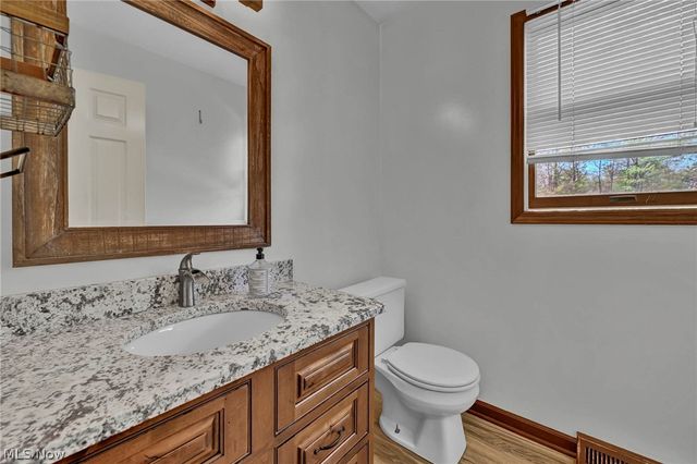 1127 Deepwood Drive, Macedonia, OH 44056