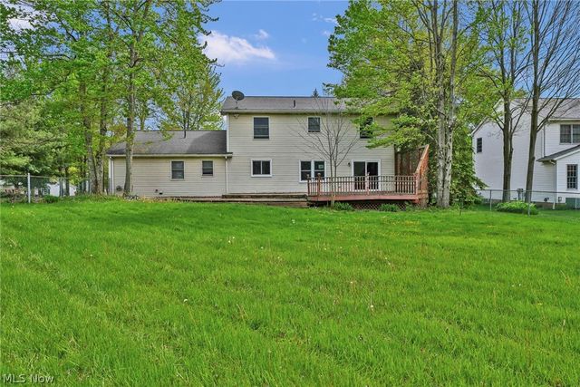 1127 Deepwood Drive, Macedonia, OH 44056
