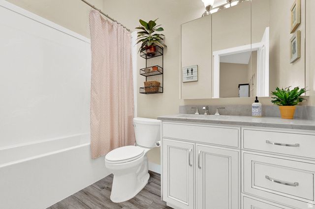 1171 N 725 W, Centerville, UT 84014