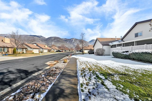 1171 N 725 W, Centerville, UT 84014