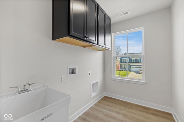 288 McNair Road, Whiteland, IN 46184