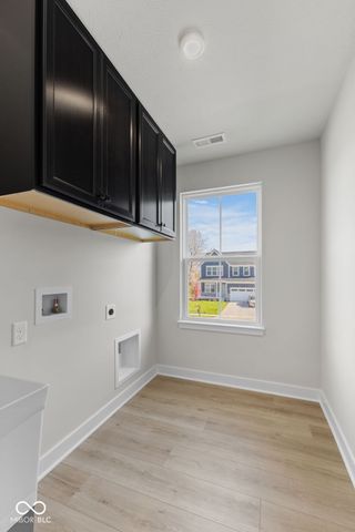 288 McNair Road, Whiteland, IN 46184