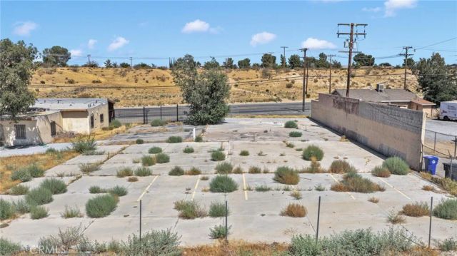 14178 Hesperia, Victorville, CA 92395