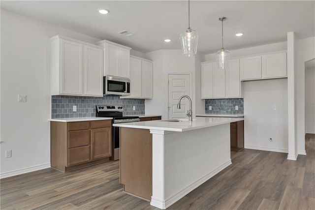 3540 Pointe du Hoc Loop, Bryan, TX 77808
