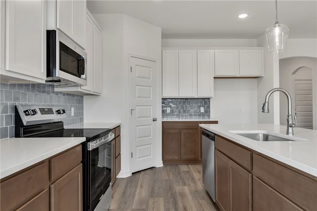 3540 Pointe du Hoc Loop, Bryan, TX 77808
