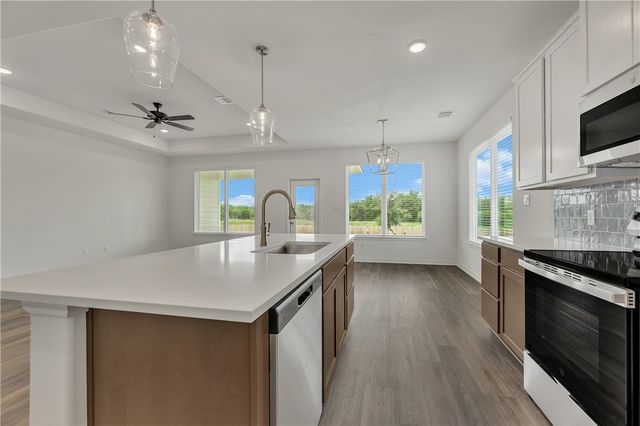 3540 Pointe du Hoc Loop, Bryan, TX 77808