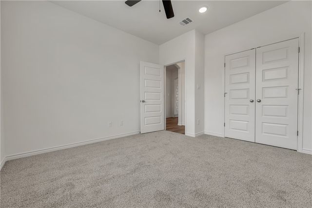 3540 Pointe du Hoc Loop, Bryan, TX 77808