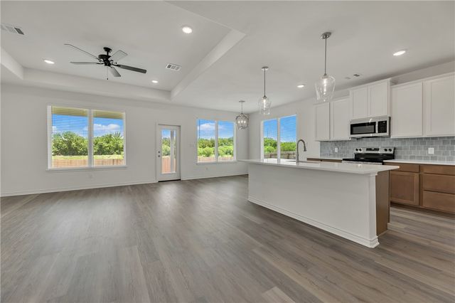 3540 Pointe du Hoc Loop, Bryan, TX 77808