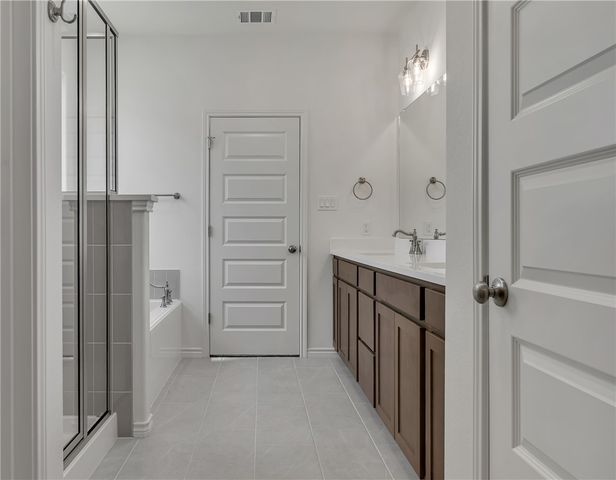 3540 Pointe du Hoc Loop, Bryan, TX 77808