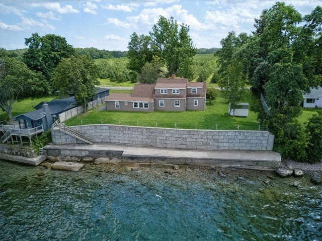 3113 Lake Rd Road, Williamson, NY 14589