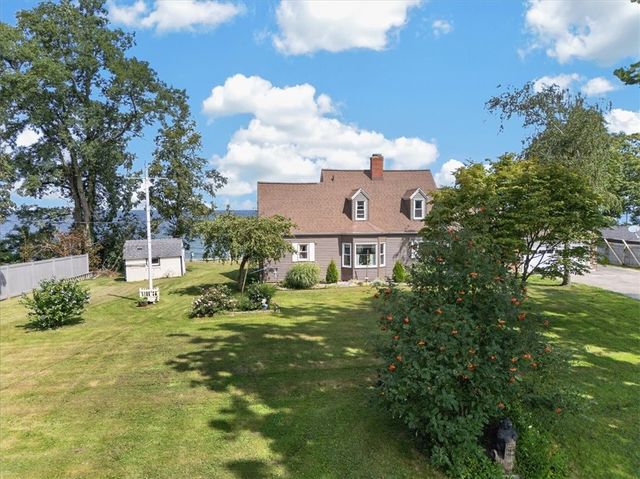3113 Lake Rd Road, Williamson, NY 14589