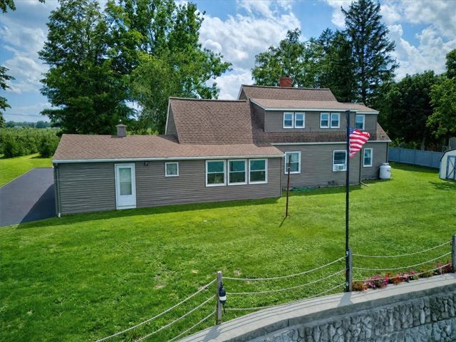 3113 Lake Rd Road, Williamson, NY 14589