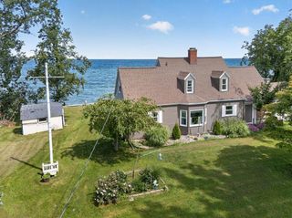 3113 Lake Rd Road, Williamson, NY 14589