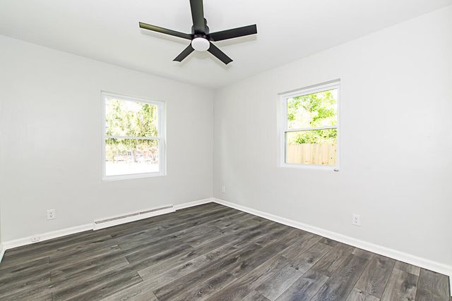 1822 W Centre Avenue, Portage, MI 49024