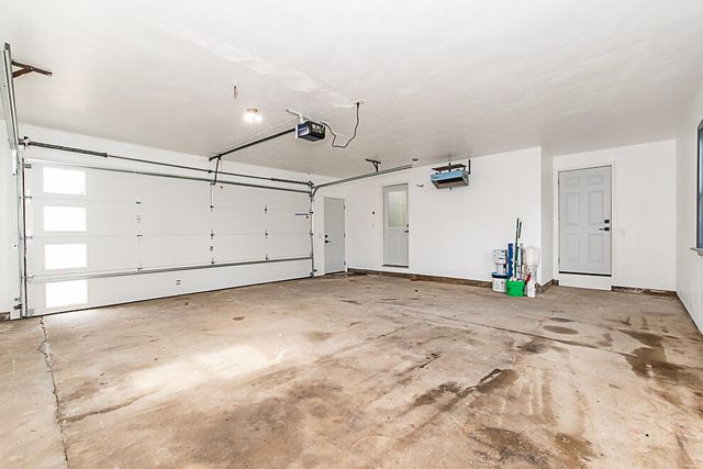 1822 W Centre Avenue, Portage, MI 49024