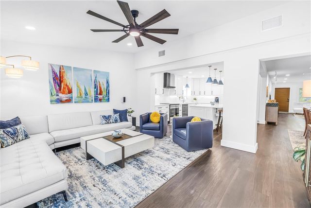 7218 PARK STREET S, St Petersburg, FL 33707