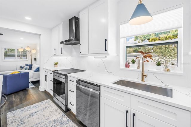 7218 PARK STREET S, St Petersburg, FL 33707