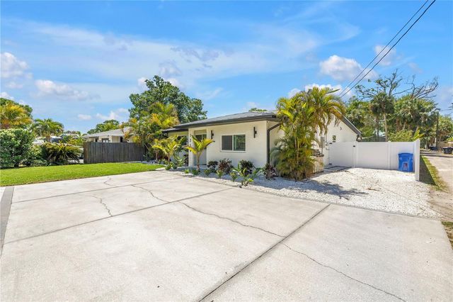 7218 PARK STREET S, St Petersburg, FL 33707