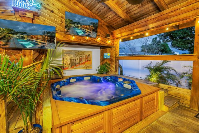 7218 PARK STREET S, St Petersburg, FL 33707