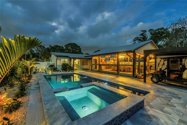 7218 PARK STREET S, St Petersburg, FL 33707