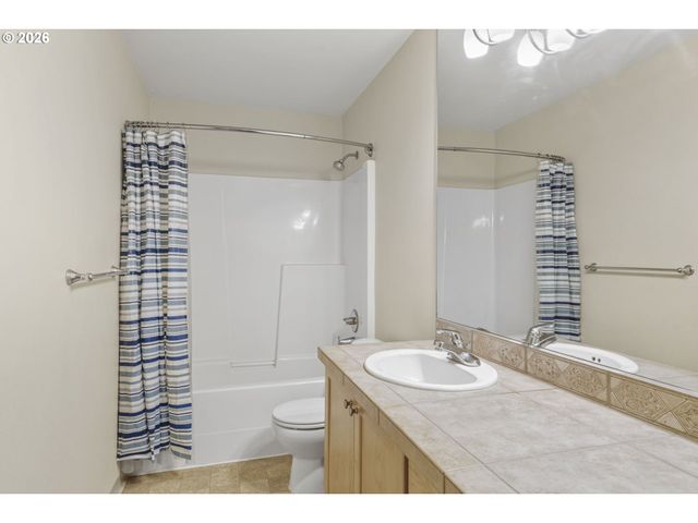8911 Ne 106TH Cir, Vancouver, WA 98662