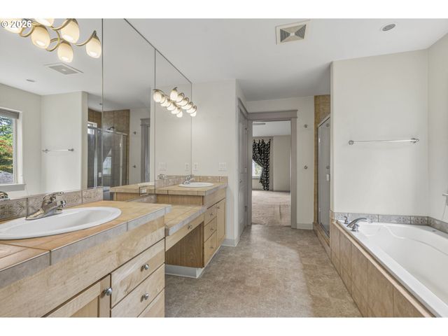 8911 Ne 106TH Cir, Vancouver, WA 98662