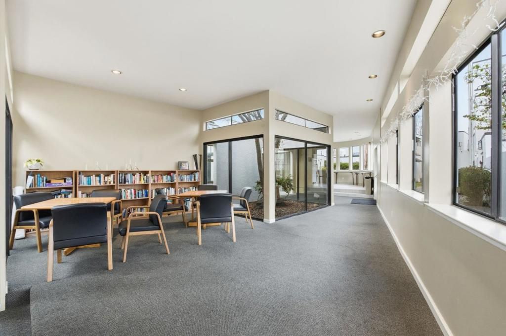 Image 48 of property listing at 1919 Alameda De Las Pulgas 71, San Mateo, CA 94403