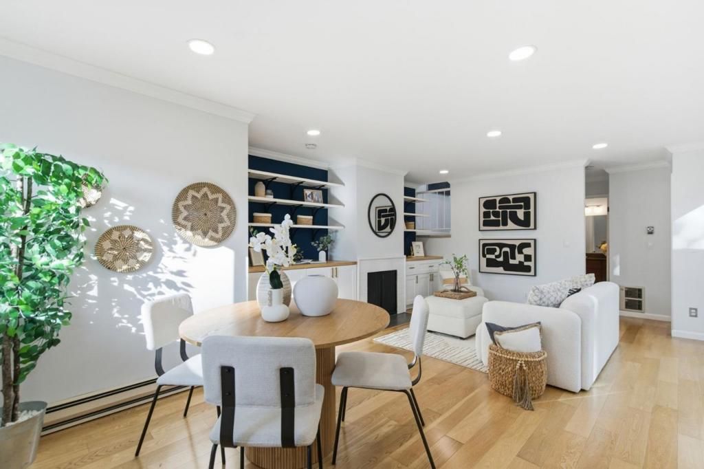 Image 6 of property listing at 1919 Alameda De Las Pulgas 71, San Mateo, CA 94403