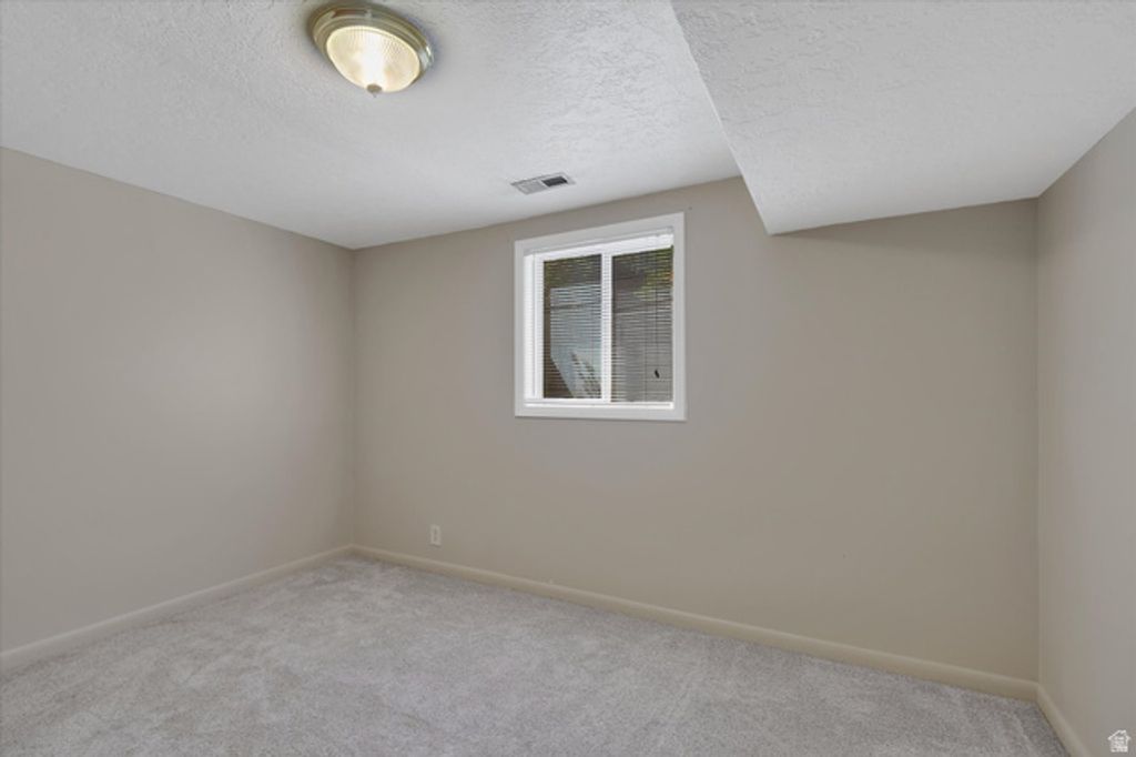 Image 17 of property listing at 390 E 1200 N, Logan, UT 84341